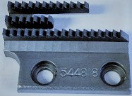 SIN-544818  |  Singer Feed dog cut away under for trimmer/543372